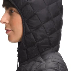 The North Face Thermoball Eco Hoodie - Womens 14 The North Face Thermoball Eco Hoodie - Womens -Obermeyer Sales 6118300NF0A5GLC JK3 modelhood2