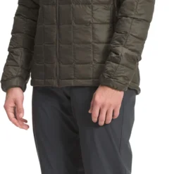 The North Face Thermoball Eco Hoodie - Mens 9 The North Face Thermoball Eco Hoodie - Mens -Obermeyer Sales max 940669 NF0A5GLK 21L model34 1